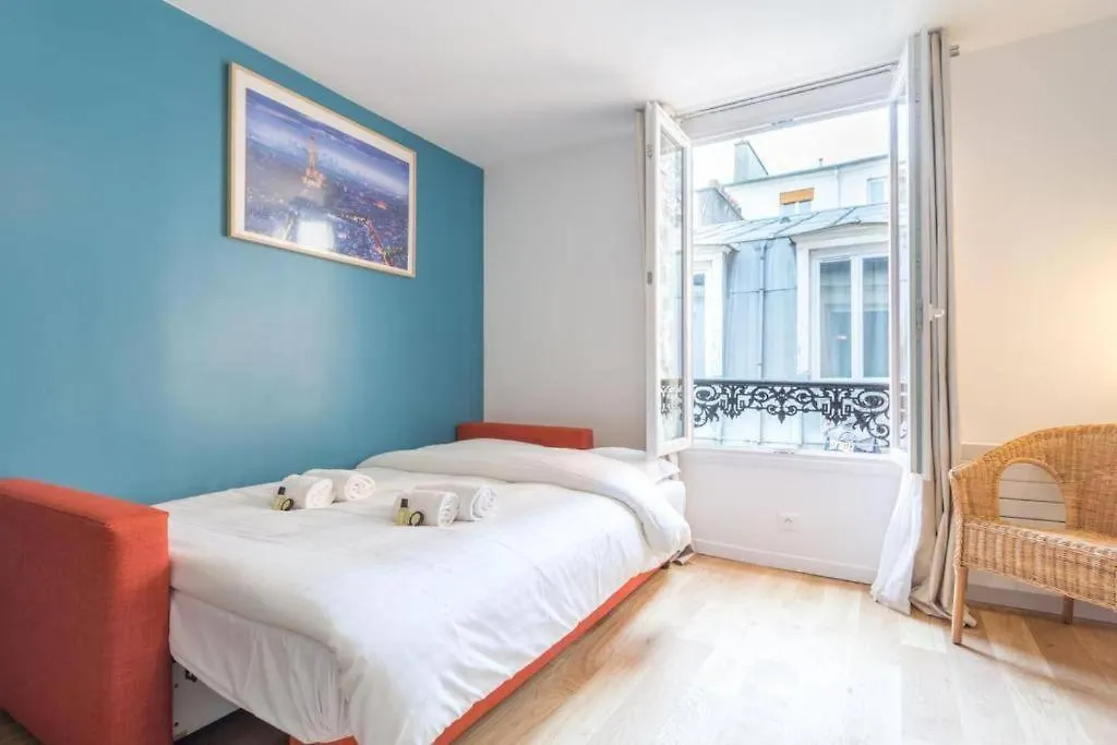Charming Studio Canal St Martin/Gare De L\'Est location